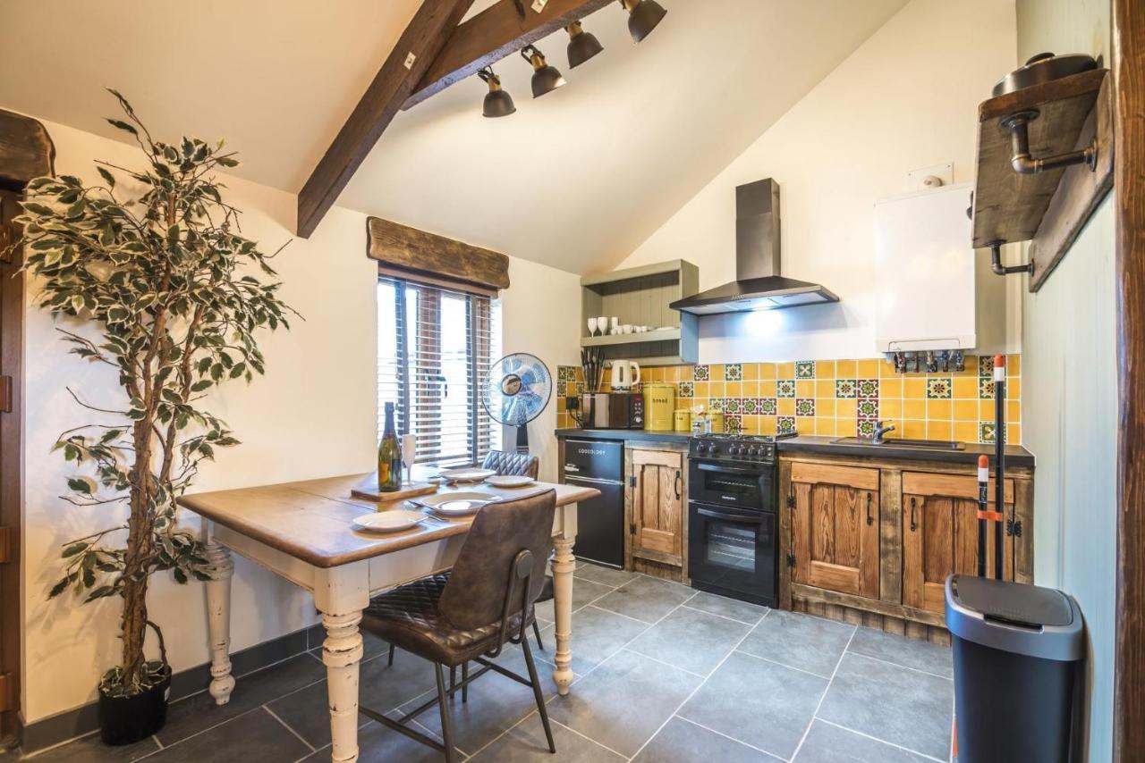 Fern Cottage - Luxurious 1 Bedroom - Blossom Farm Johnston Exterior photo